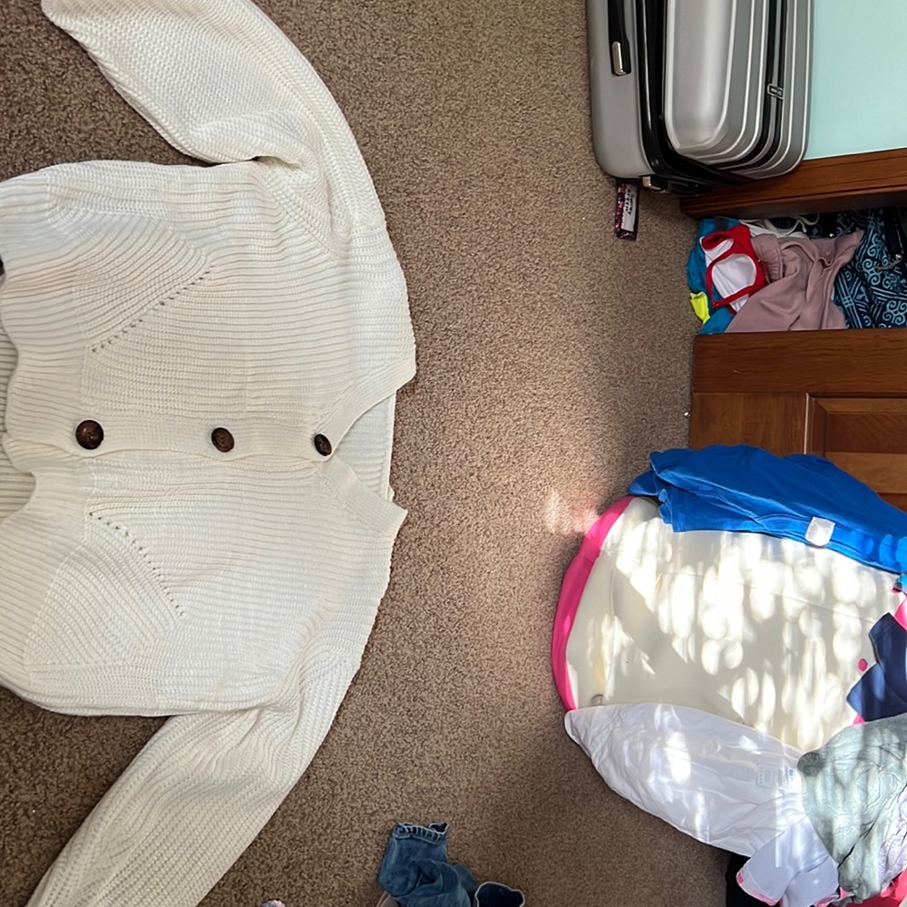 Cute sweater with buttons